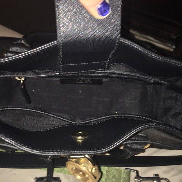 Michael Kors purse - Picture 4 of 7